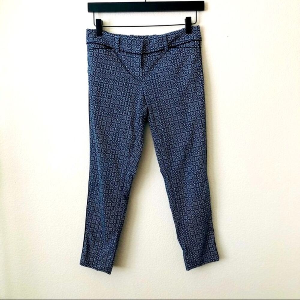 The Limited Exact Stretch Pants blue white geometric print petite 24” inseam